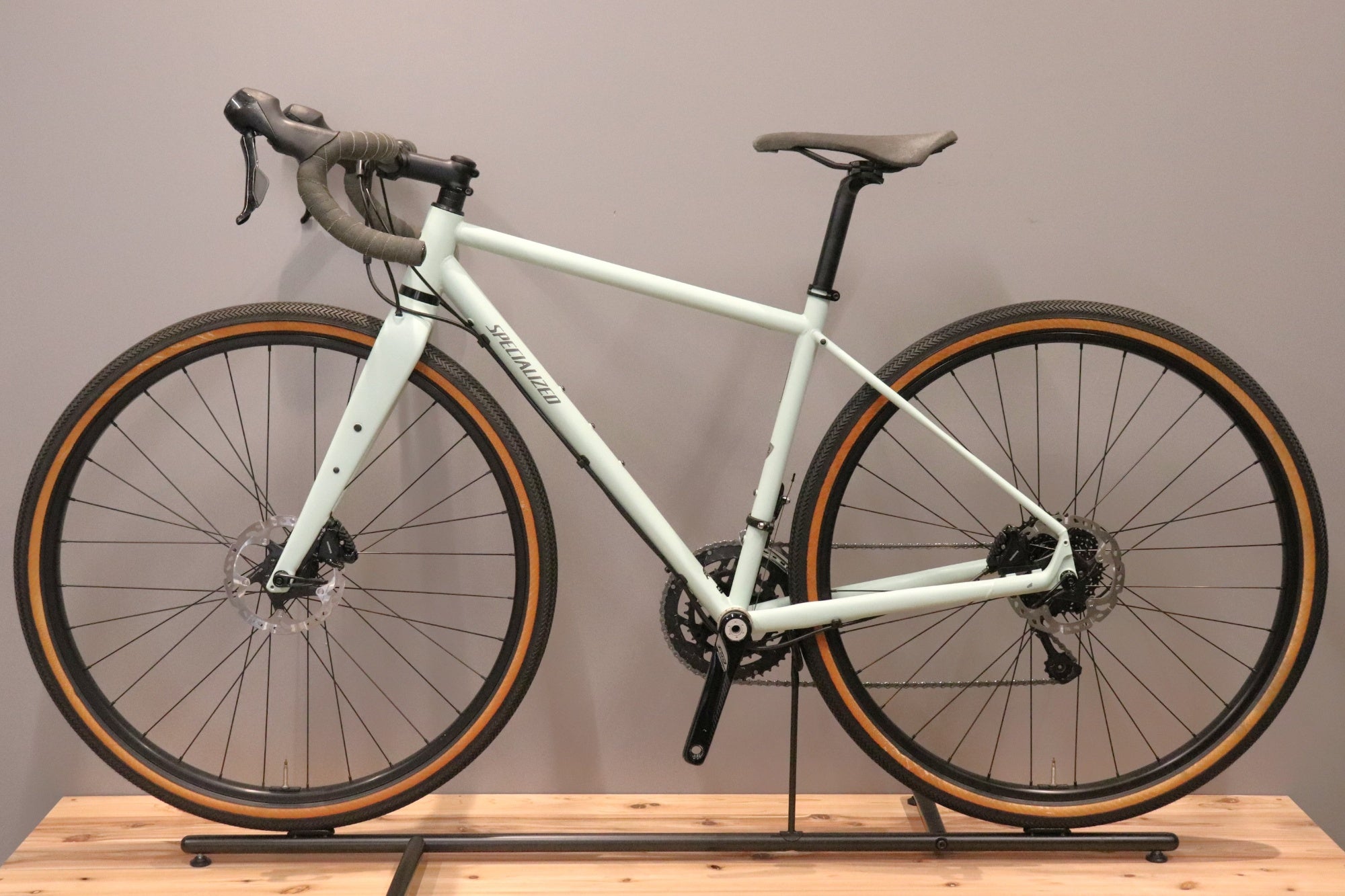 ロード&ツーリングバイク Specialized Sequoia スペシャライズド SPECIALIZED セコイア エリート SEQUOIA ELITE 2018