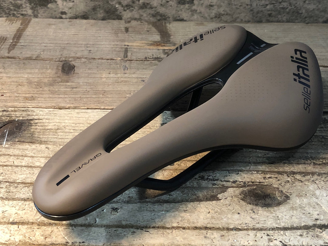 JV308 セライタリア selle italia NOVUS EVO BOOST GRAVEL サドル 茶 146mm MANGANESE レール