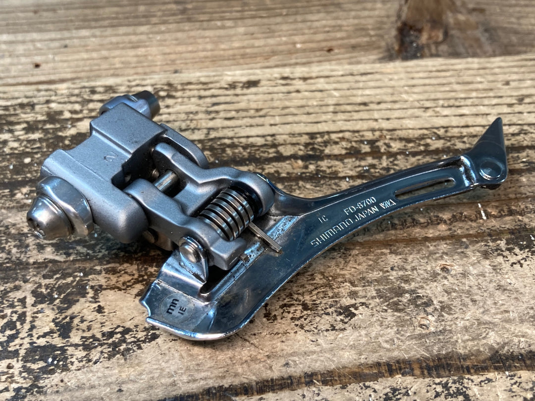 JE966 シマノ SHIMANO アルテグラ ULTEGRA FD-6700 フロントディレイラー 直付け