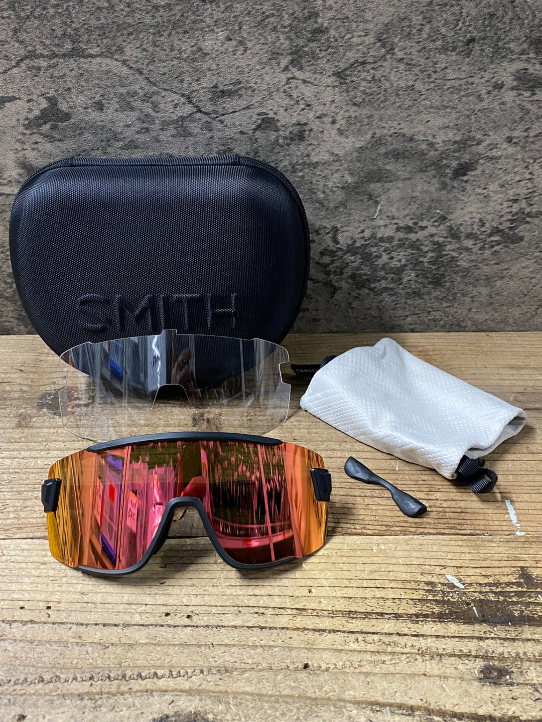KG540 スミス SMITH WILDCAT サングラス アイウェア 黒 レンズ傷