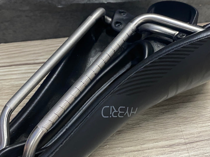 KE950 SELLE SMP HYBRID サドル 黒 140mm aisi 304 tubeレール