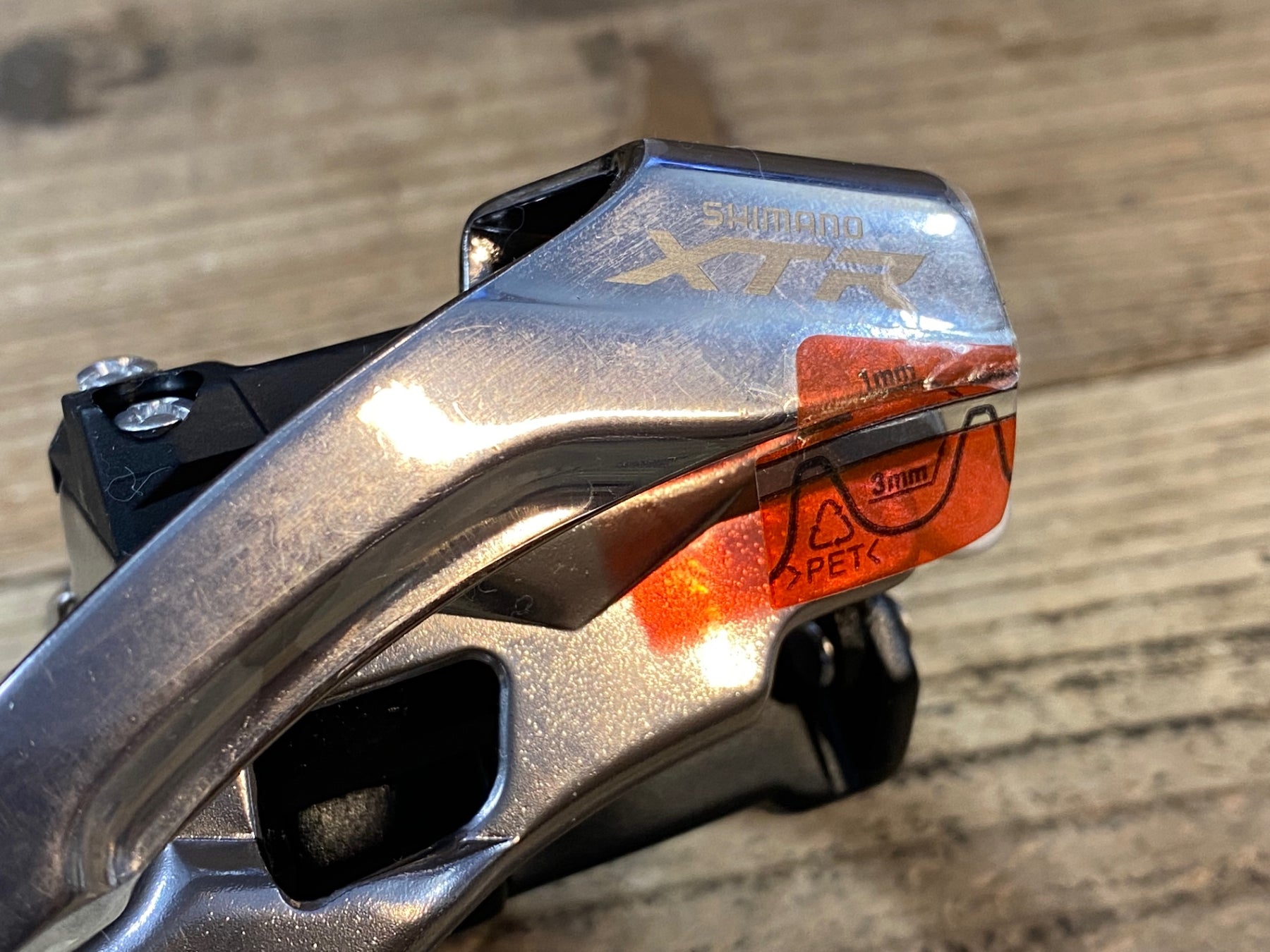 JV645 シマノ SHIMANO XTR FD-M980 フロントディレイラー 3s 66°-69