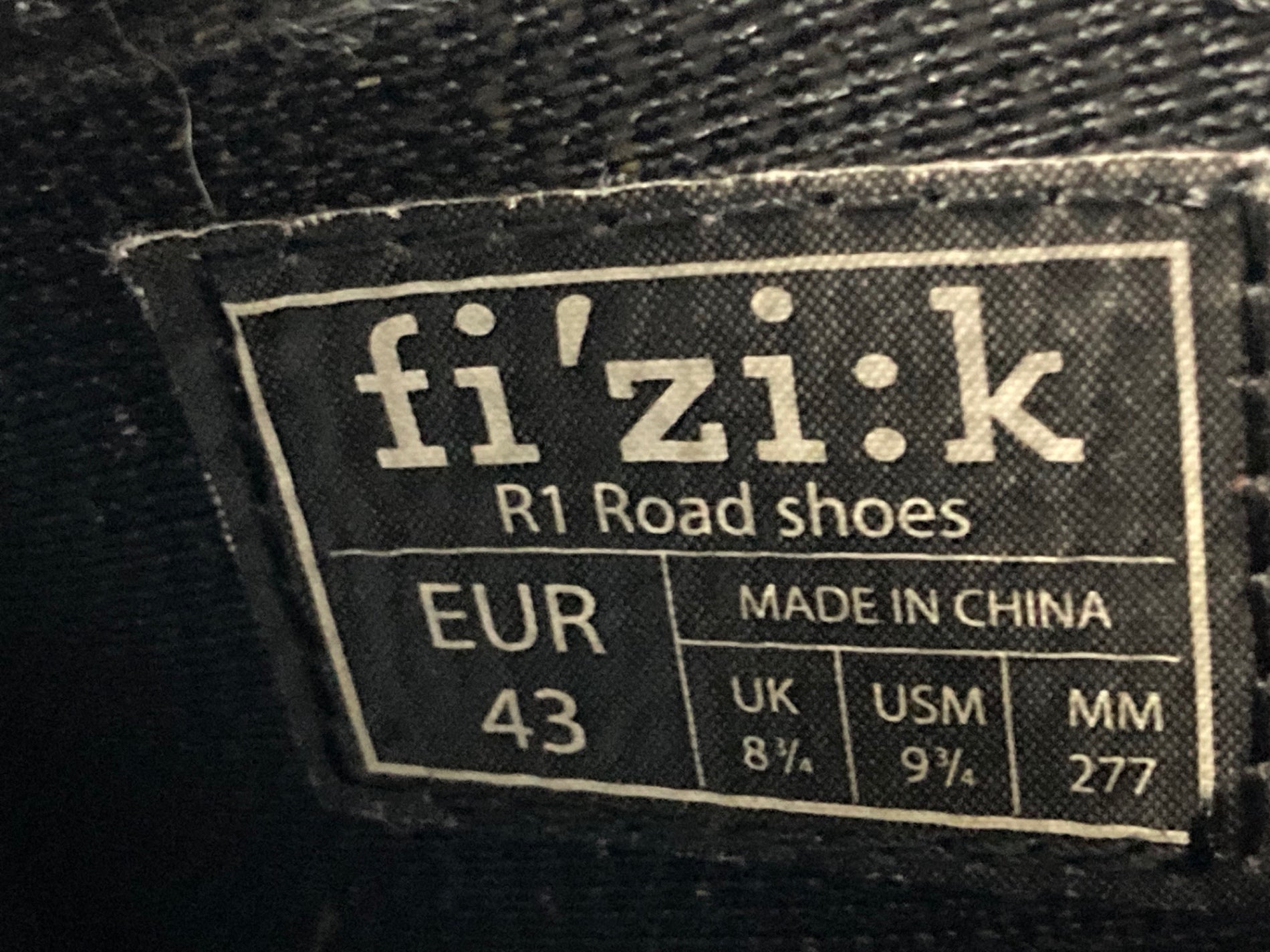 KE359 フィジーク fizik R1 ビンディングシューズ SPD-SL EU43 赤