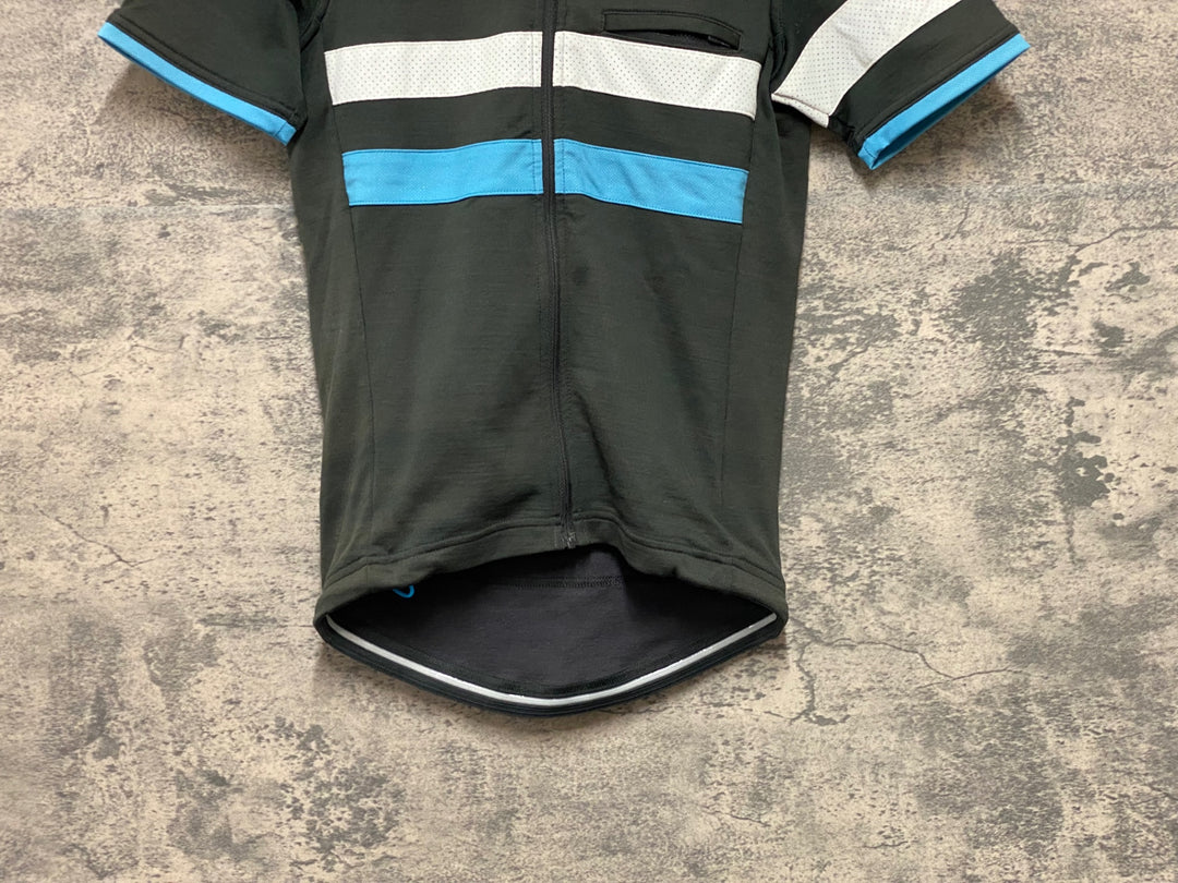 KP955 ラファ Rapha TEAM sky TRAINING BREVET JERSEY 半袖 サイクルジャージ 黒 スライブルー XS