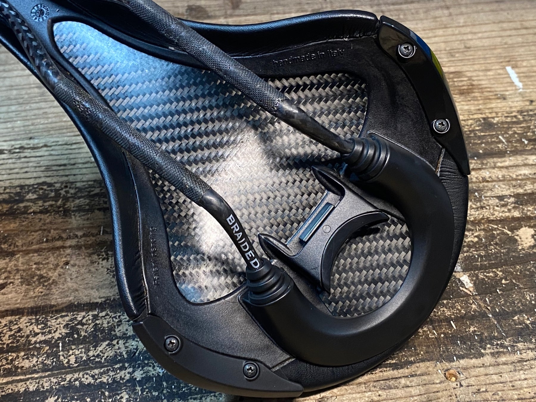 Fizik R1 カーボンサドル ブラック フィジーク アルゴ テンポ R1 カーボンレール サドル ブラック 160mm