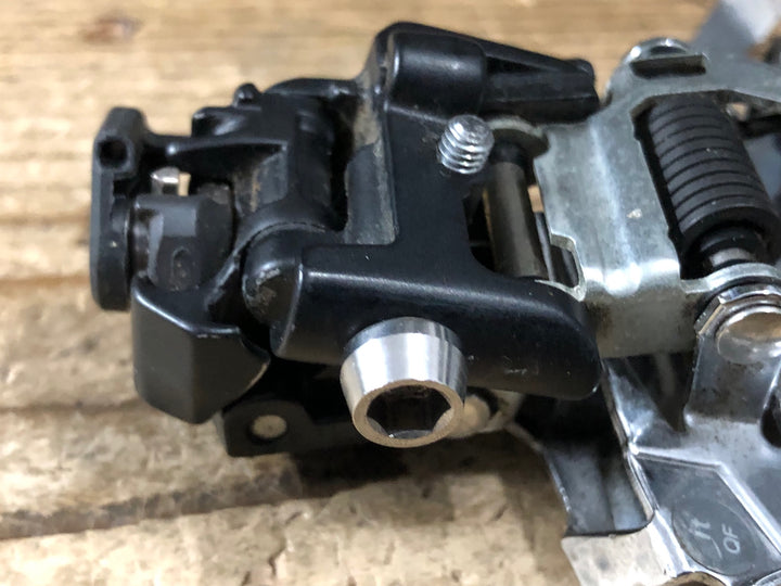 KC257 シマノ SHIMANO 105 FD-R7000 フロントディレイラー 直付 ※座金欠品