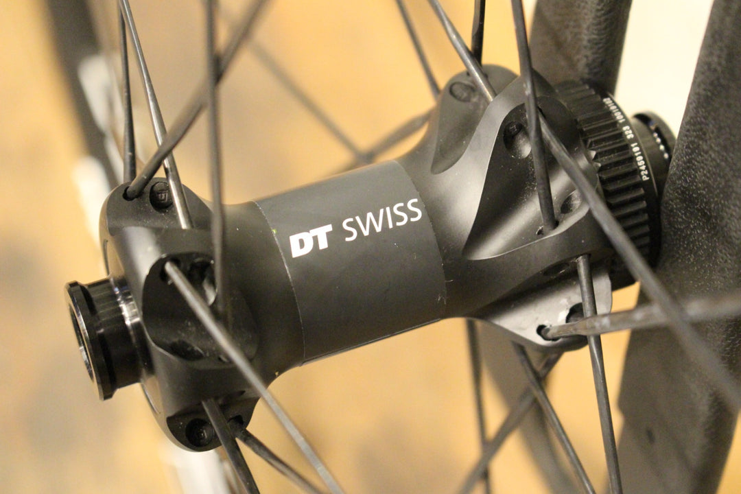 DT SWISS P1800 SPLINE 23 DB DISC アルミ チューブレスレディ ホイール  ワイドリム 18C フロントのみ 【福岡店】