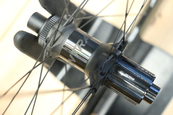 ボントレガー BONTRAGER アイオロス AEOLUS XXX4 TLR DISC カーボン チューブレスレディ ホイールセット シマノ 11S/12S 【さいたま浦和店】