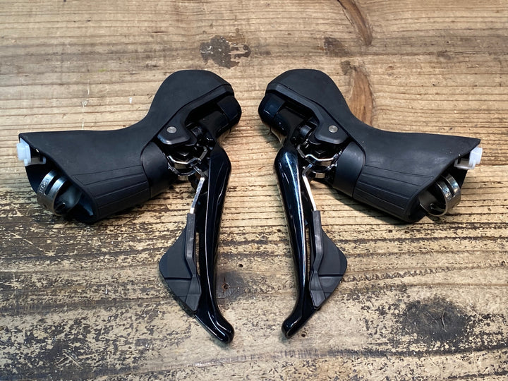 JN561 シマノ SHIMANO 105 ST-R7020 STIレバー セット 2x11S ※右レバー固定部クラックのためジャンク
