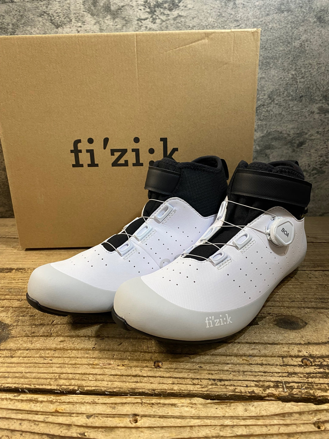 KJ342 フィジーク fizik TEMPO ARTICA GTX ビンディングシューズ 白 EU42