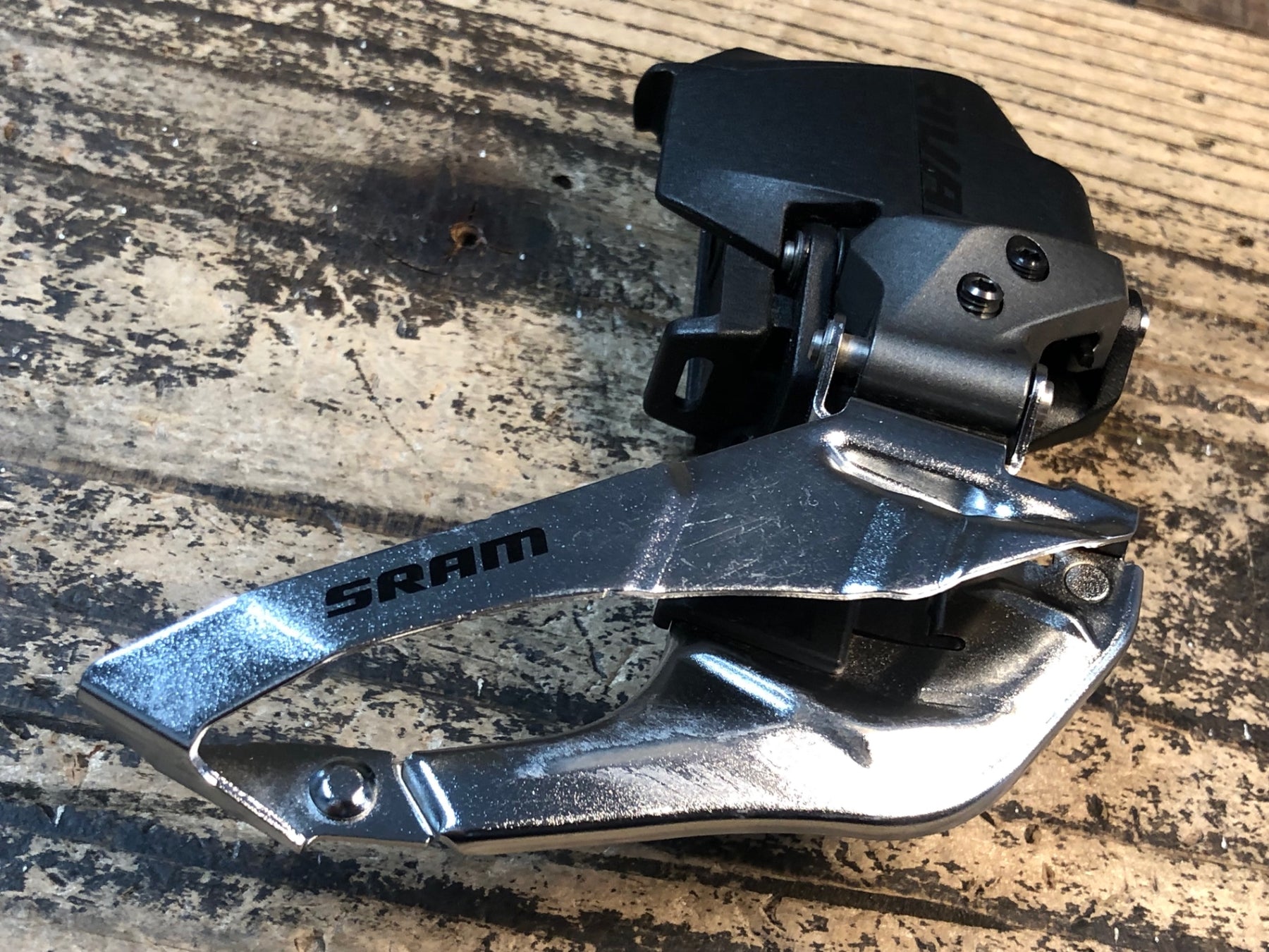 JM762 スラム SRAM ライバル RIVAL eTap AXS FD-RIV-E-D1 直付