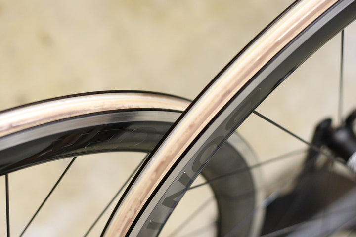 ボントレガー BONTRAGER アイオロス オーラ AEOLUS AURA 5 TLR  アルミ カーボン チューブレスレディ ホイールセット シマノ12/11S 【立川店】