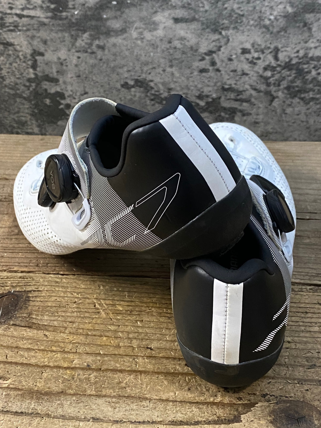 KJ725 シマノ SHIMANO RC7 SHRC702M W01E ビンディングシューズ 3穴 BOA 白 EU38