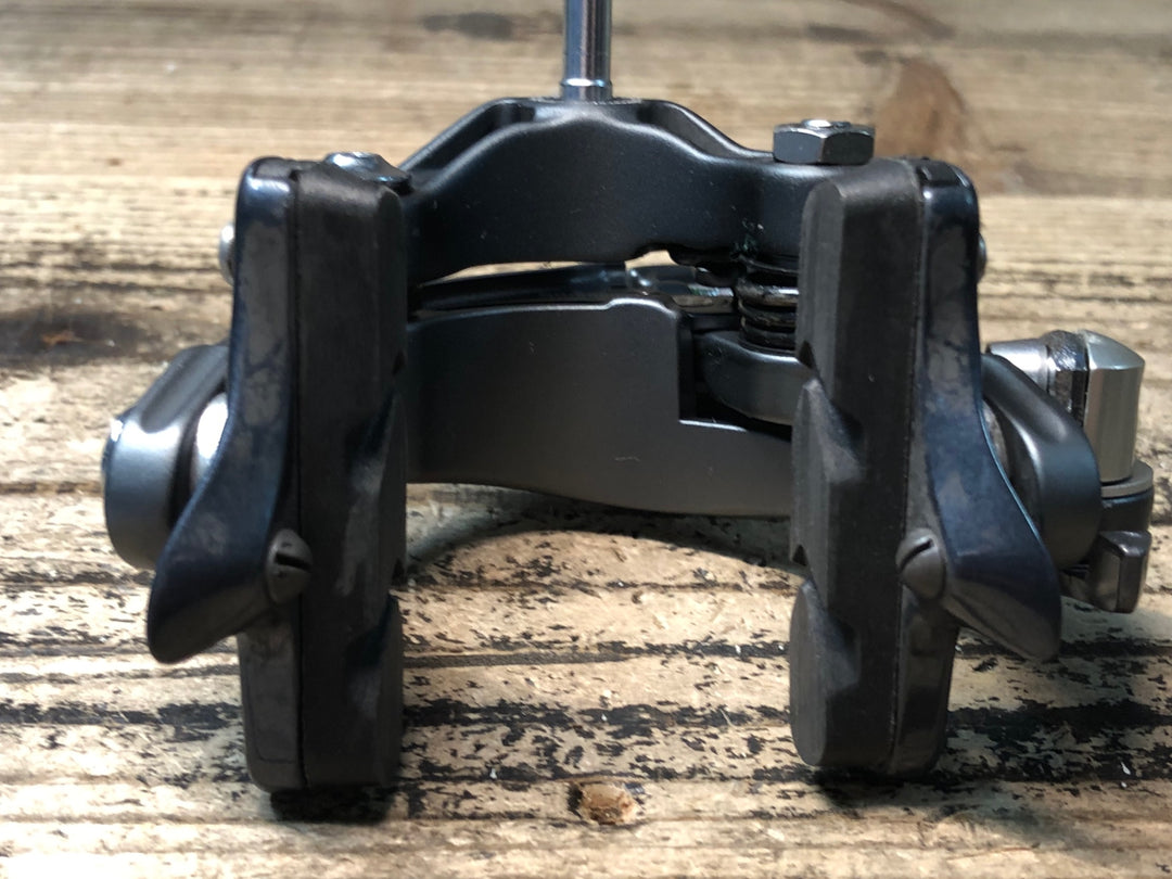 JR018 シマノ SHIMANO アルテグラ ULTEGRA BR-6800-F フロント ブレーキキャリパー ※ナット欠品