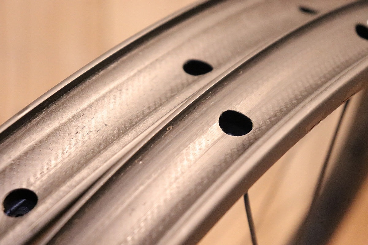 ボントレガー BONTRAGER コヴィー KOVEE RSL 30 カーボン チューブレス