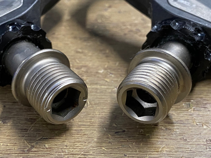 KG483 シマノ SHIMANO 105 PD-R7000 ビンディングペダル SPD-SL