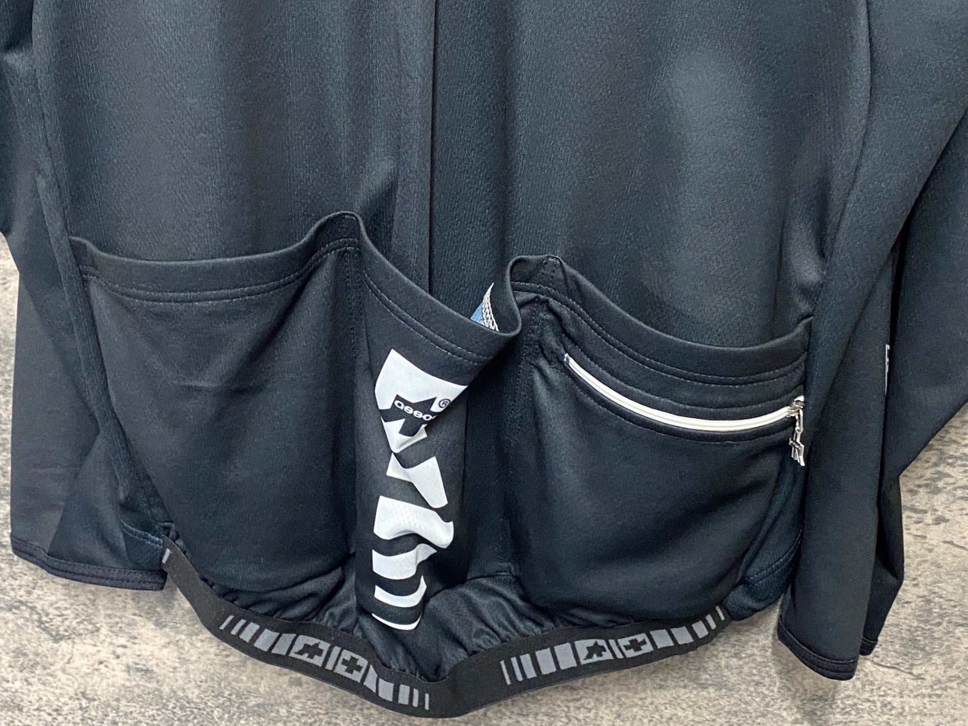 JW289 アソス ASSOS INTERMEDIATE EVO 長袖 サイクルジャージ 黒 XL