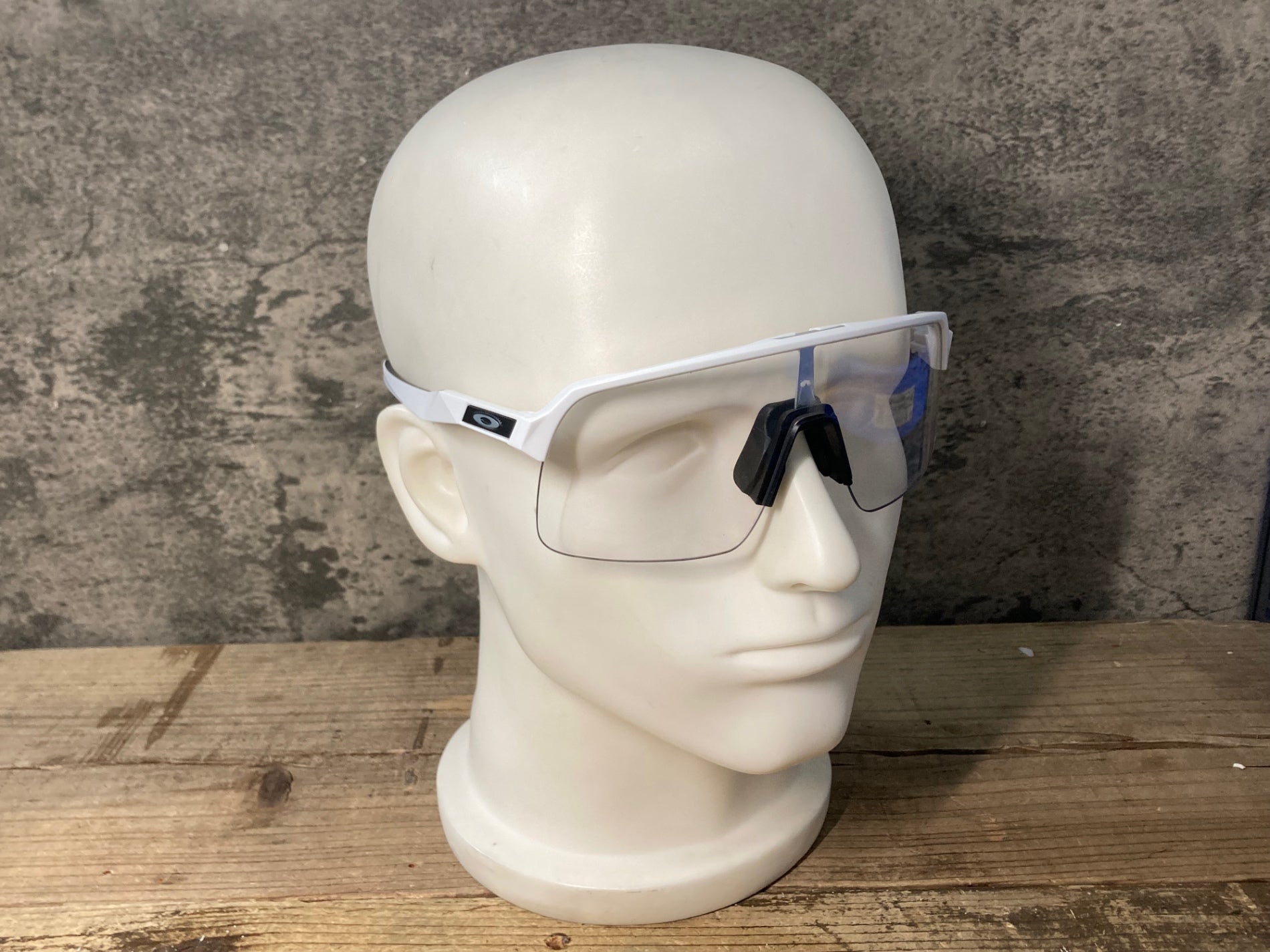 JX900 オークリー OAKLEY SUTRO サングラス アイウェア 白
