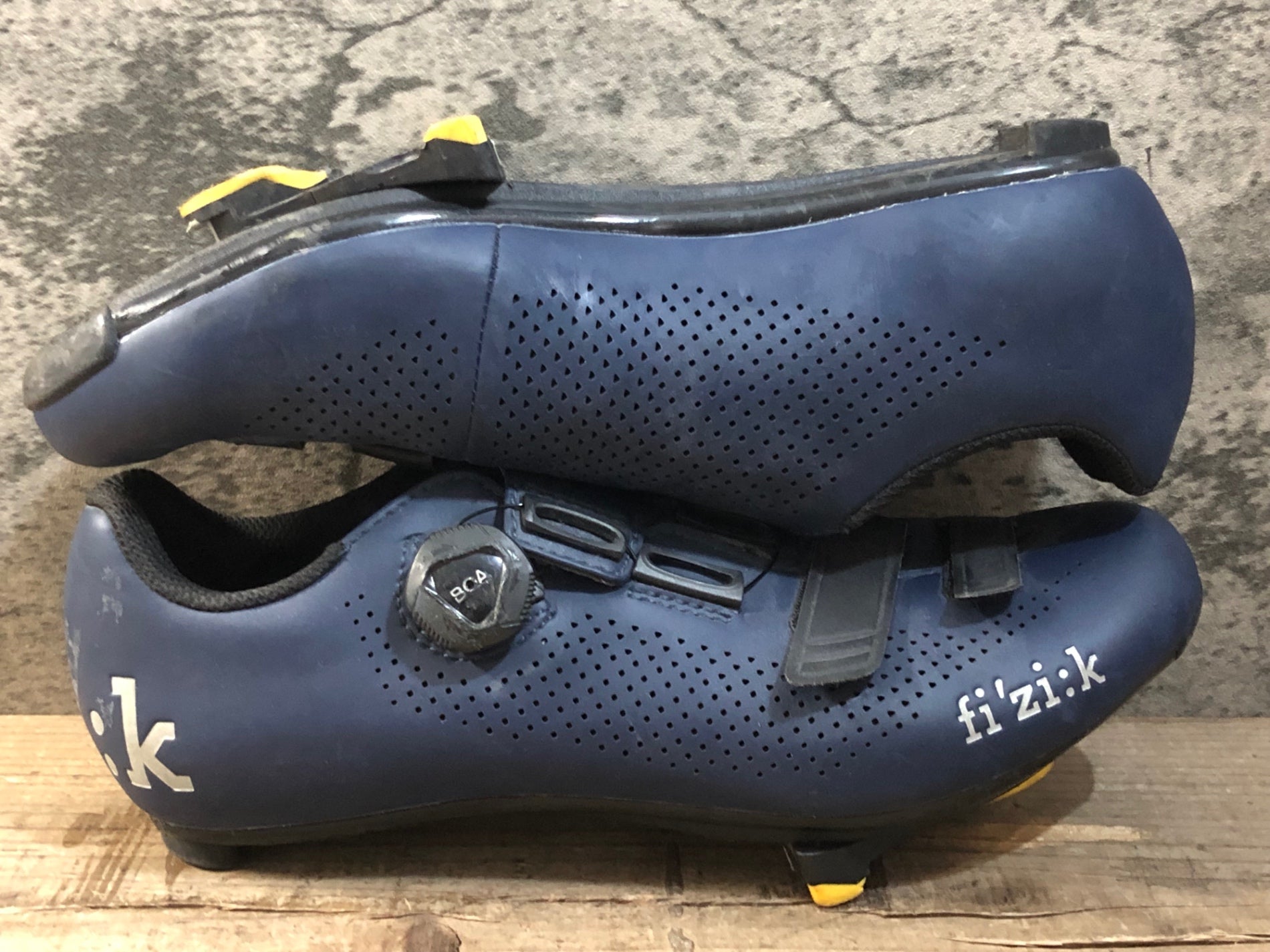 JZ704 フィジーク fizik R4 ビンディングシューズ 紺 EU41 – BICI