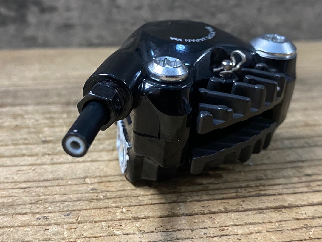 KQ206 シマノ SHIMANO 105 BR-R7070 ディスクブレーキキャリパー リア 油圧