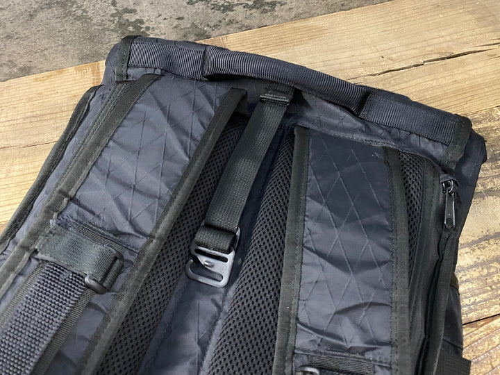 KJ509 ミッションワークショップ MISSION WORKSHOP Rhake LAPTOP BACKPACK リュックサック バックパック 黒 ※インク汚れ