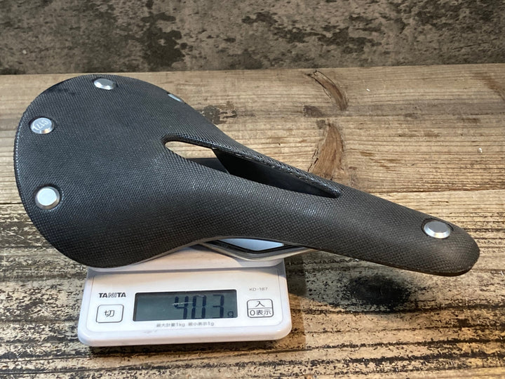 JT351 ブルックス BROOKS CAMBIUM C17 CARVED サドル スチールレール