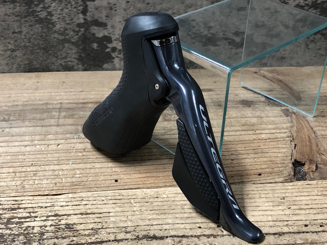 JZ786 シマノ SHIMANO アルテグラ ULTEGRA ST-R8070 右のみ STIレバー ※オイル漏れのためジャンク