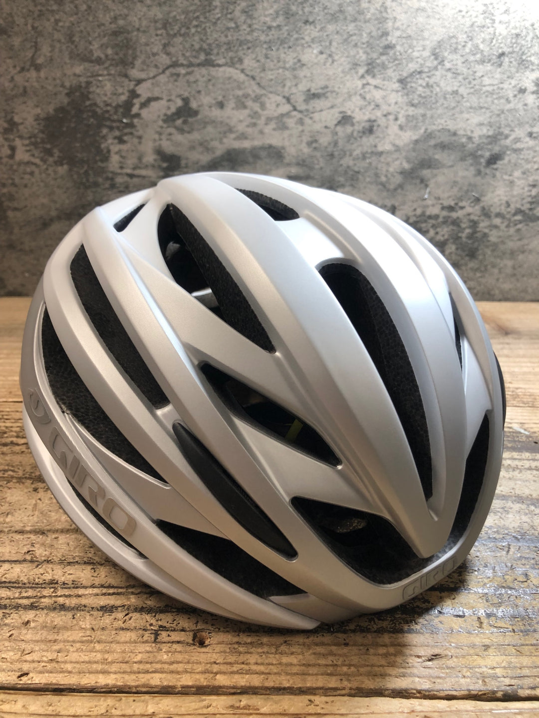 JW402 ジロ GIRO シンタックス SYNTAX MIPS ヘルメット 白 M 2023年5月製 ASIAN FIT