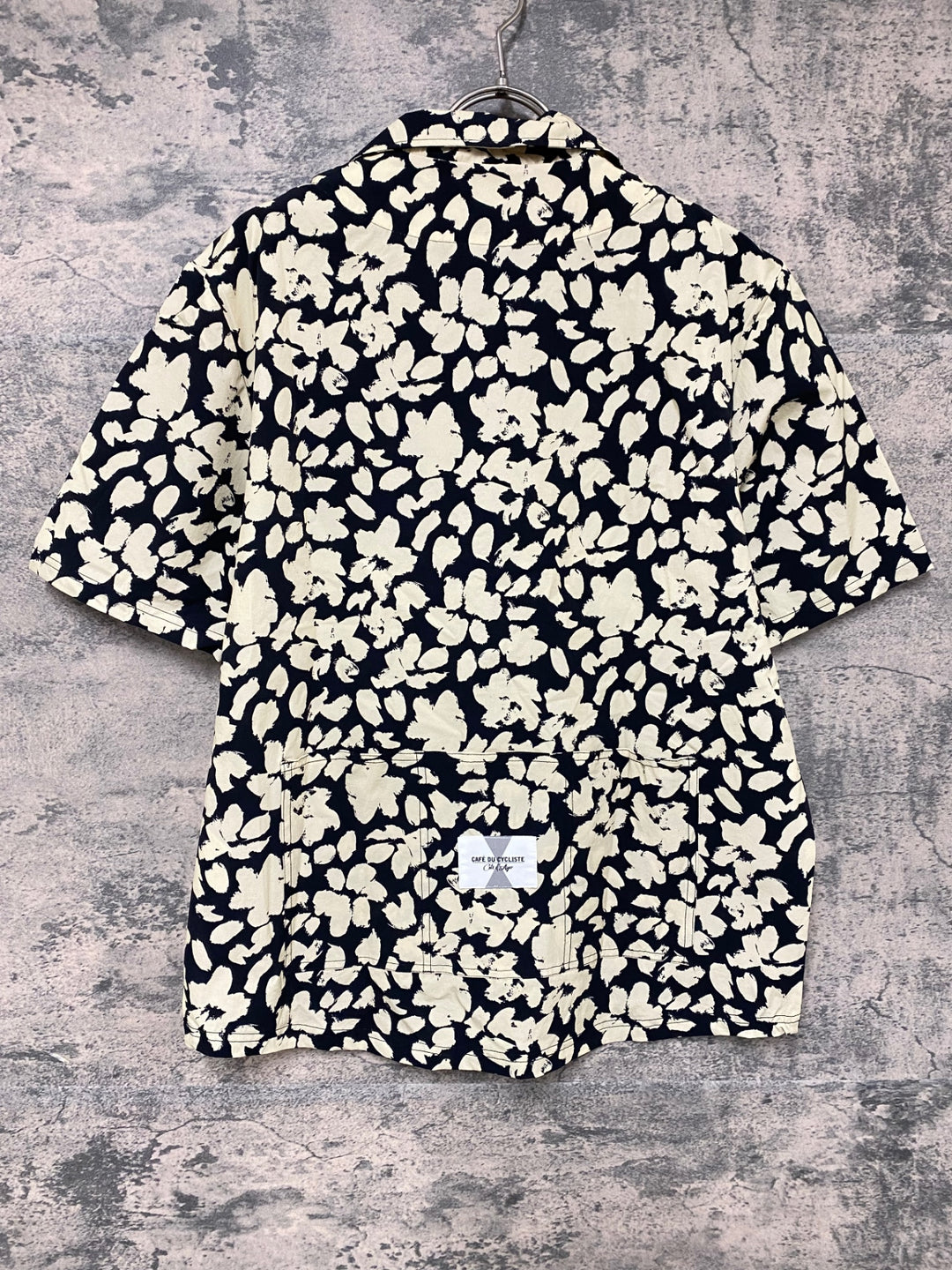 JY657 カフェドシクリステ CAFE DU CYCLISTE LAURELINE Unisex オープンカラー ジップシャツ グラベルシャツ 黒 ベージュ 柄 M