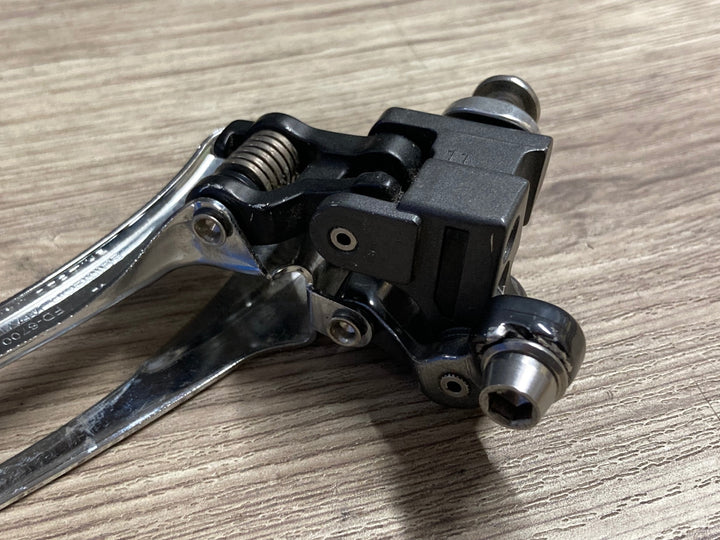 JS065 シマノ SHIMANO アルテグラ ULTEGRA FD-6700 フロントディレイラー 直付