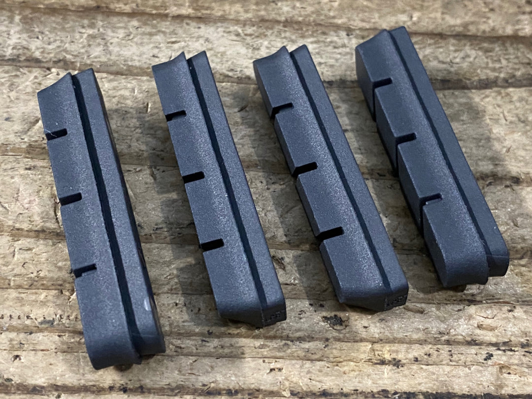 KI432 AX Lightness ブレーキパッド 4pcs カンパニョーロ用