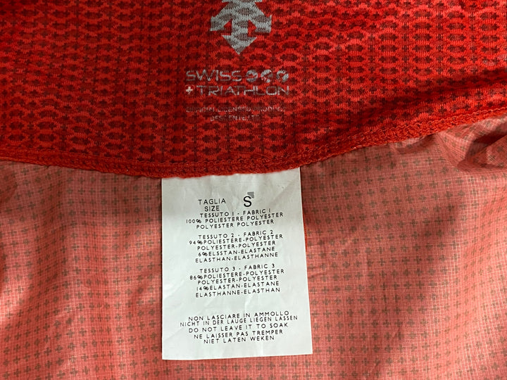KF373 デサント DESCENTE ジレ サイクルベスト 赤 S SWISS TRIATHLON