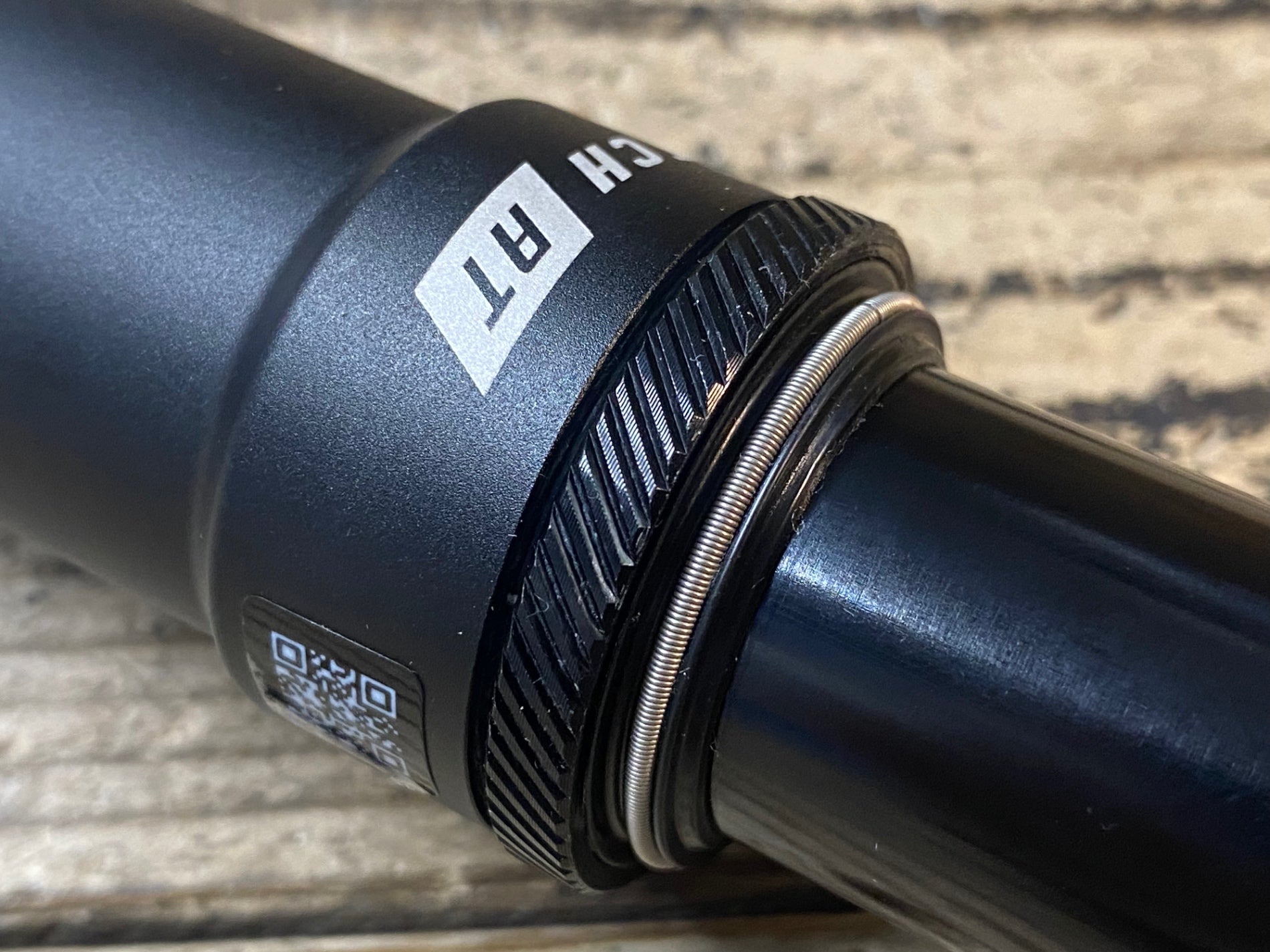 JN632 ジャイアント GIANT CONTACT SWITCH AT SEATPOST ドロッパー