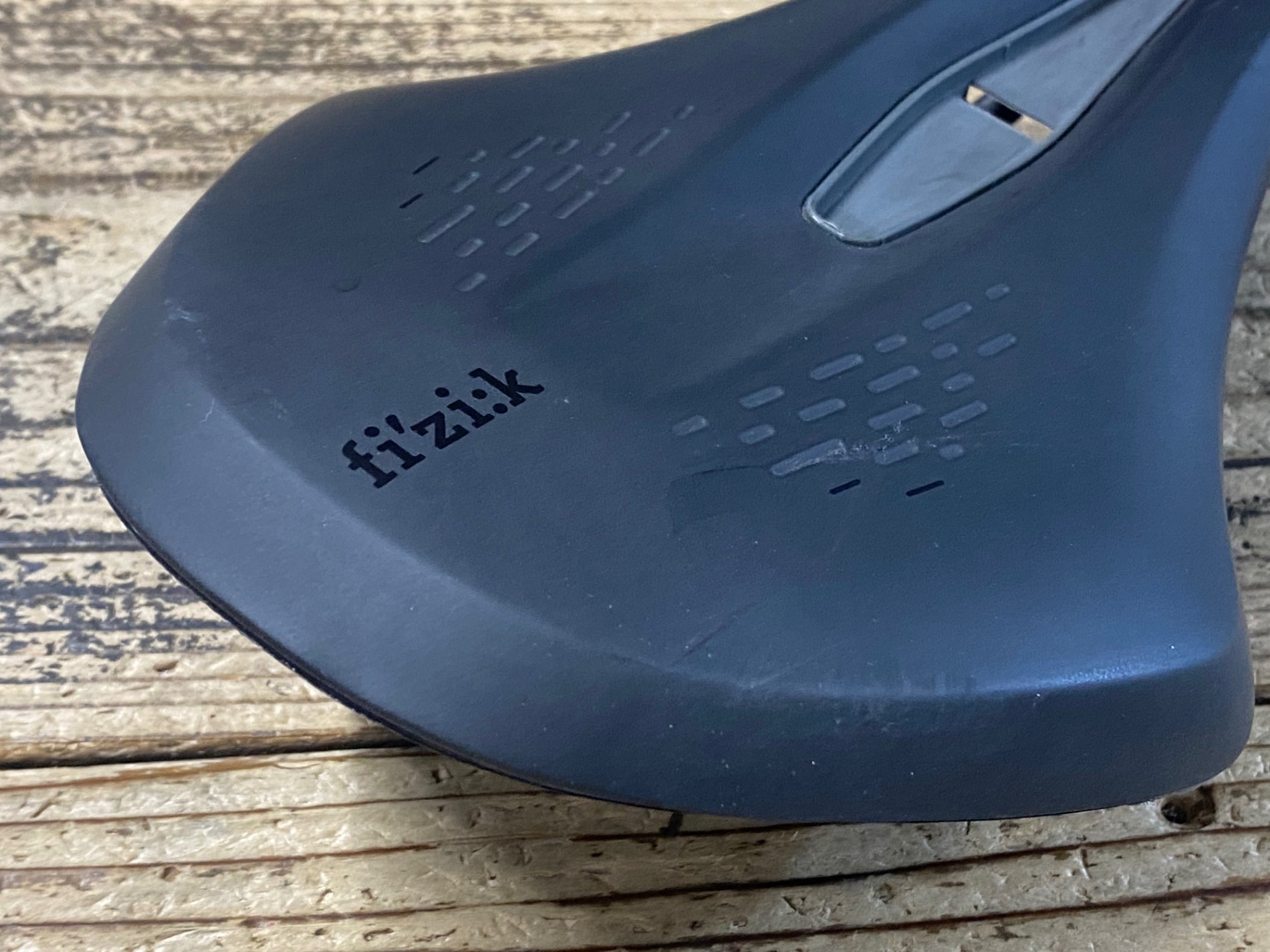 KE455 フィジーク fizik TERRA ARGO X5 サドル 黒 150mm S-Alloyレール
