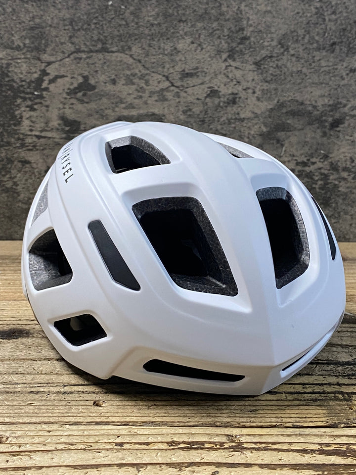 KL366 デカトロン DECATHLON VANRYSEL RoadR 500 ヘルメット 白 M55/59