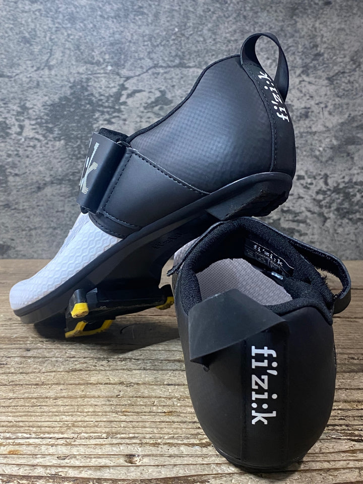 JU380 フィジーク FIZIK TRANSIRO HYDRA ビンディングシューズ EU40 白黒
