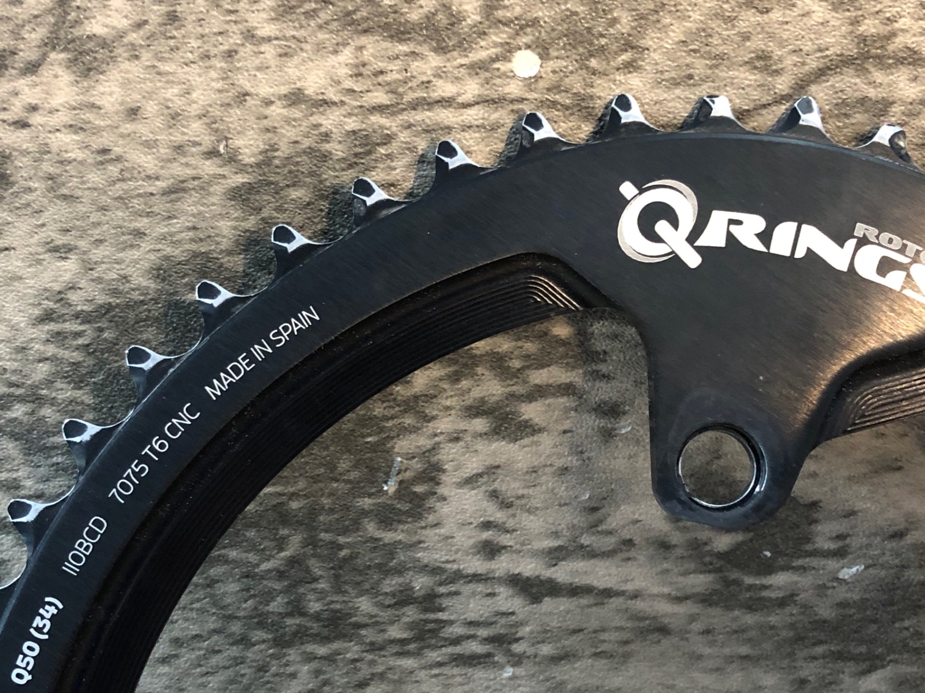 JU060 ローター ROTOR Q-RINGS チェーンリング 50/34T 楕円 BCD110 4