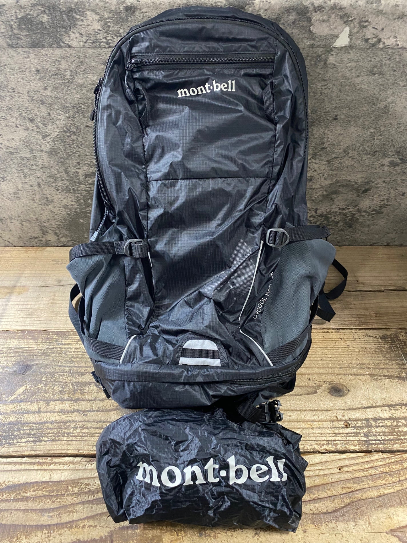 ○ montbell モンベル リュック バックパック ブラック キャンパス