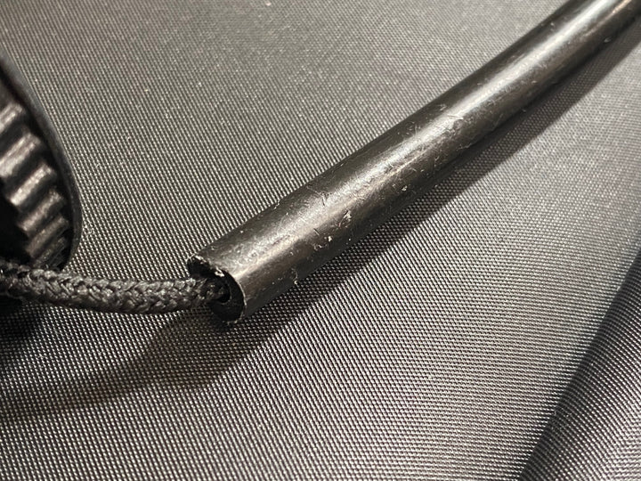 KF392 スリー thule paramount パニアバッグ 黒 バックル割れ