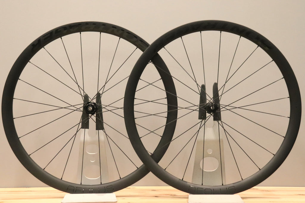 ボントレガー BONTRAGER アイオロス プロ AEOLUS PRO 37 DISC カーボン