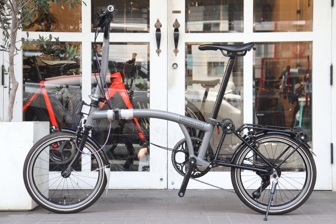 ブロンプトン BROMPTON P LINE URBAN MID M4R 2022モデル チタン ミニベロ 折り畳み 小径車 【横浜店】