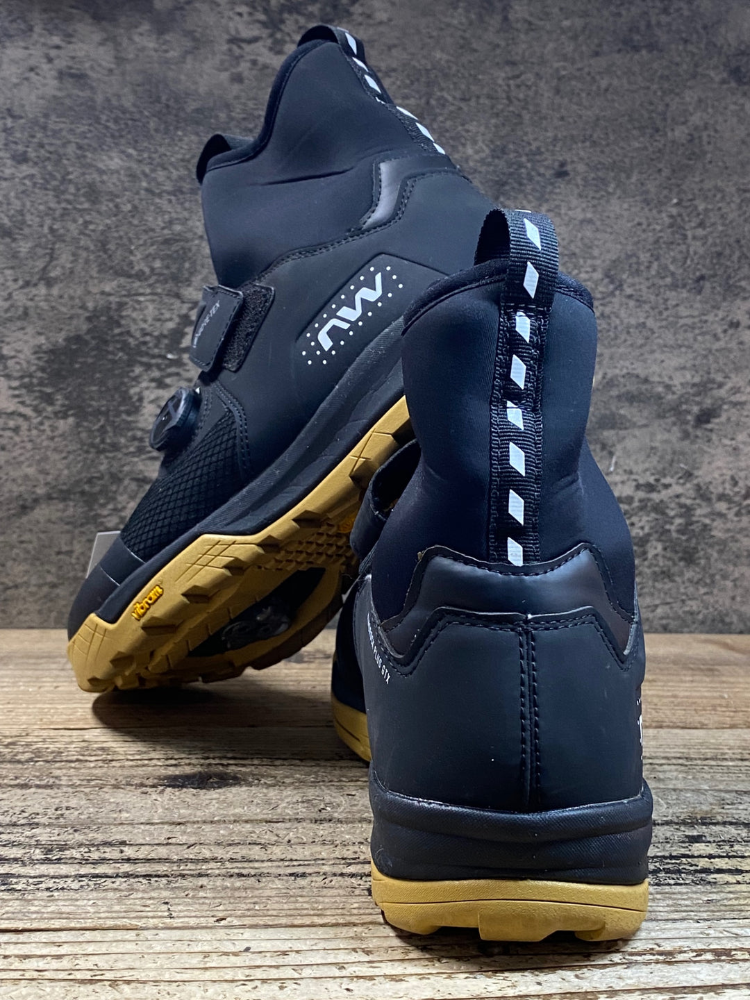 JW035 ノースウェーブ NORTH WAVE Kingrock Plus GTX ビンディングシューズ 黒 EU41 SPD