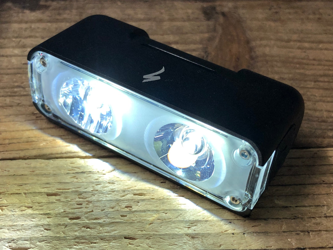 KF647 スペシャライズド SPECIALIZED FLUX 1250 HEAD LIGHT ヘッドライト