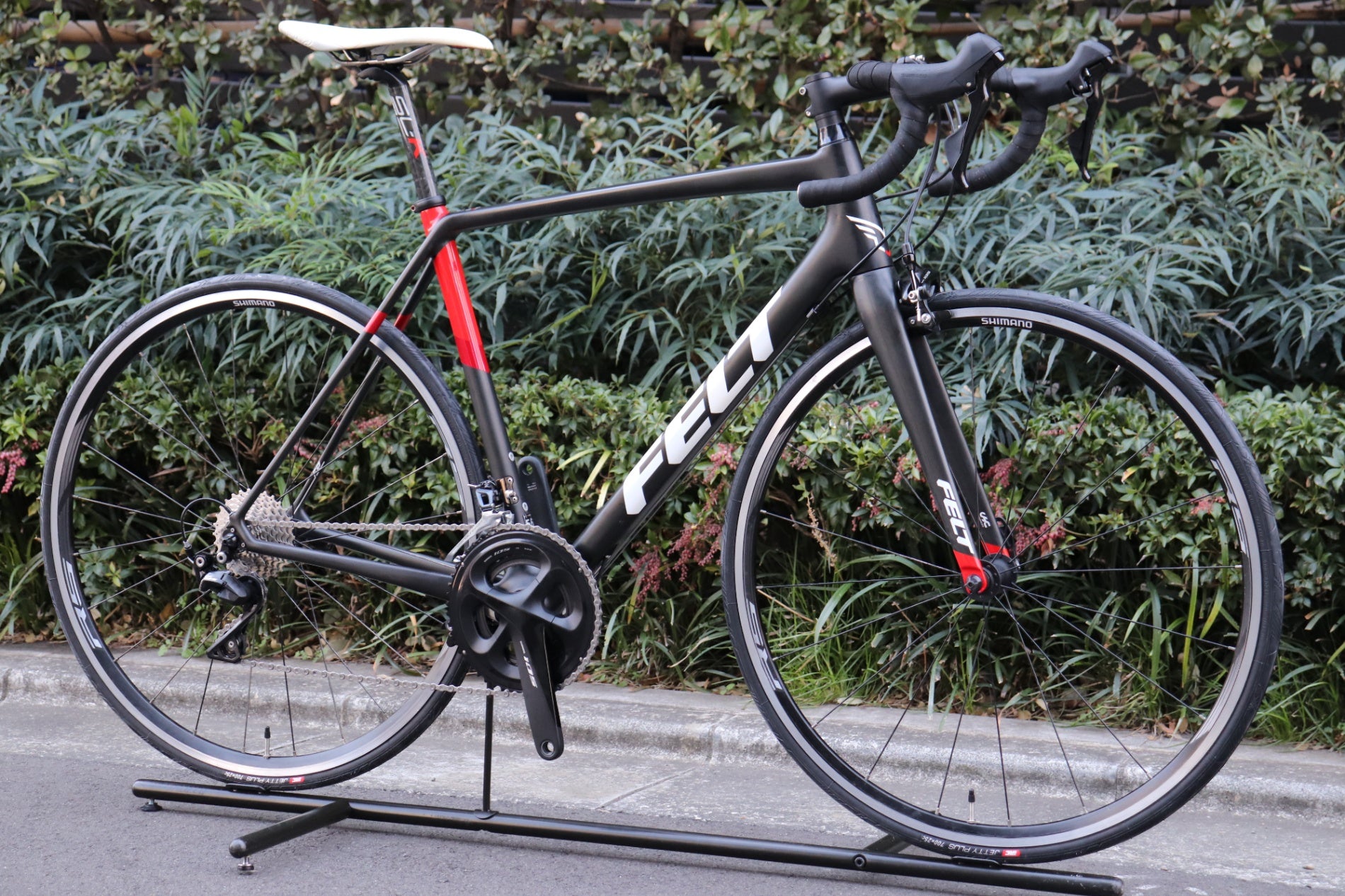 フェルト FELT FR5 2017年 56サイズ シマノ 105 R7000 MIX 11S