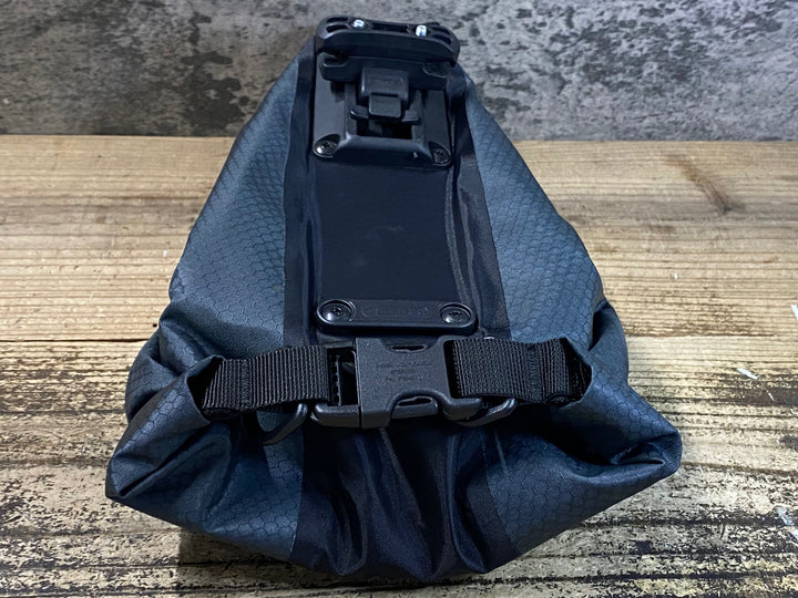 JS980 オルトリーブ ORTLIEB サドルバッグ グレー 黒