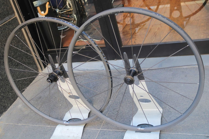 DT SWISS ダイカット オキシック PR1400 DICUT OXIC 21 アルミ チューブレスレディ ホイールセット シマノ 12/11S ワイドリム 【東京南麻布店】