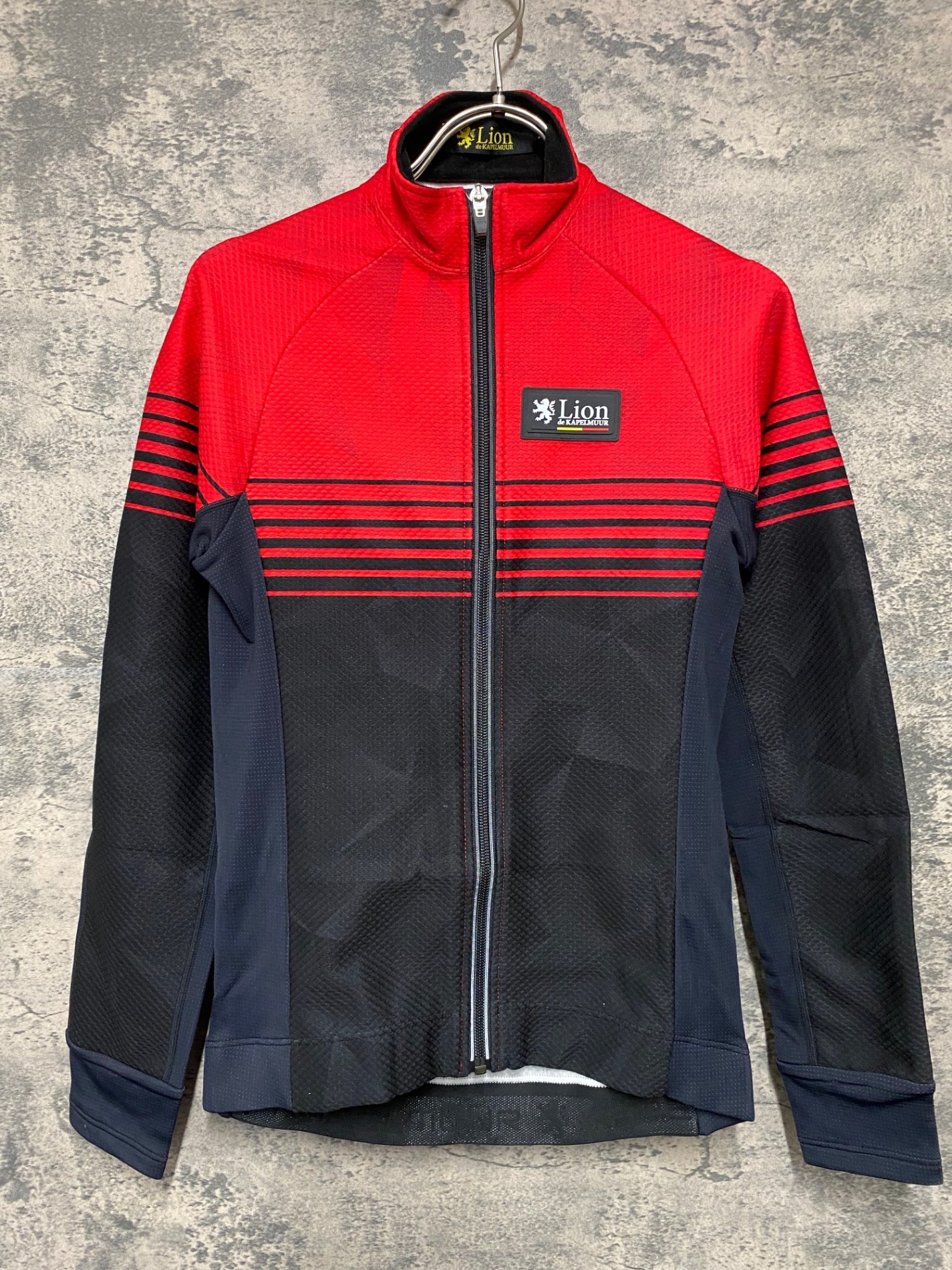 Lion de Kapelmuur サイクルジャケット ブラック/グレー Lion de