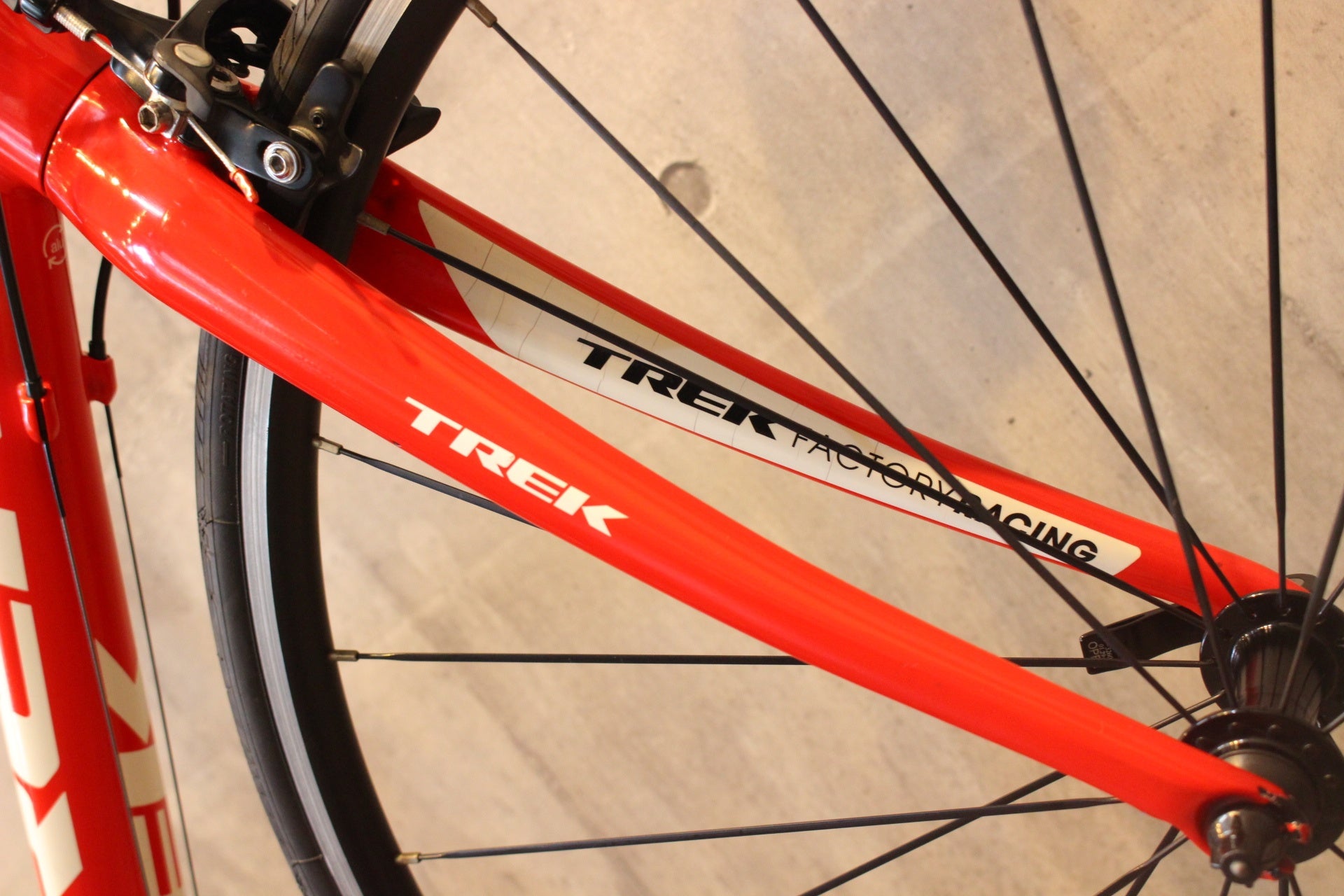 トレック TREK ドマーネ DOMANE ALR4 2017モデル 52サイズ シマノ