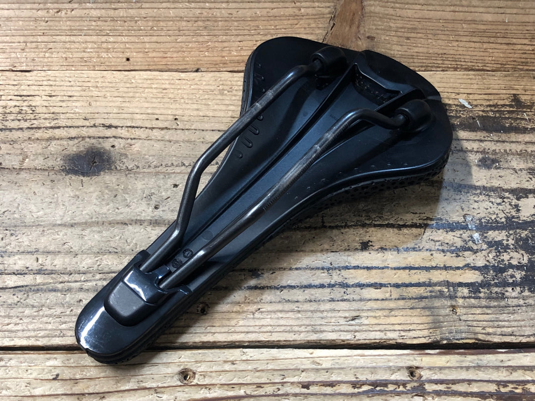 KN130 フィジーク FIZIK アンタレス ANTARES VERSUS ADAPTIVE R3 kiumレール 139mm