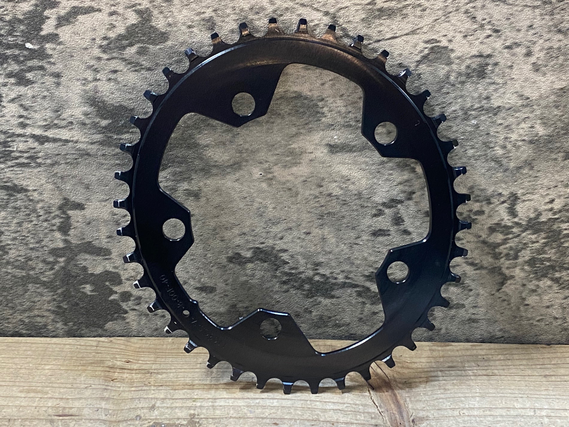 JX915 ウルフトゥース Wolf Tooth 楕円チェーンリング ナローワイド